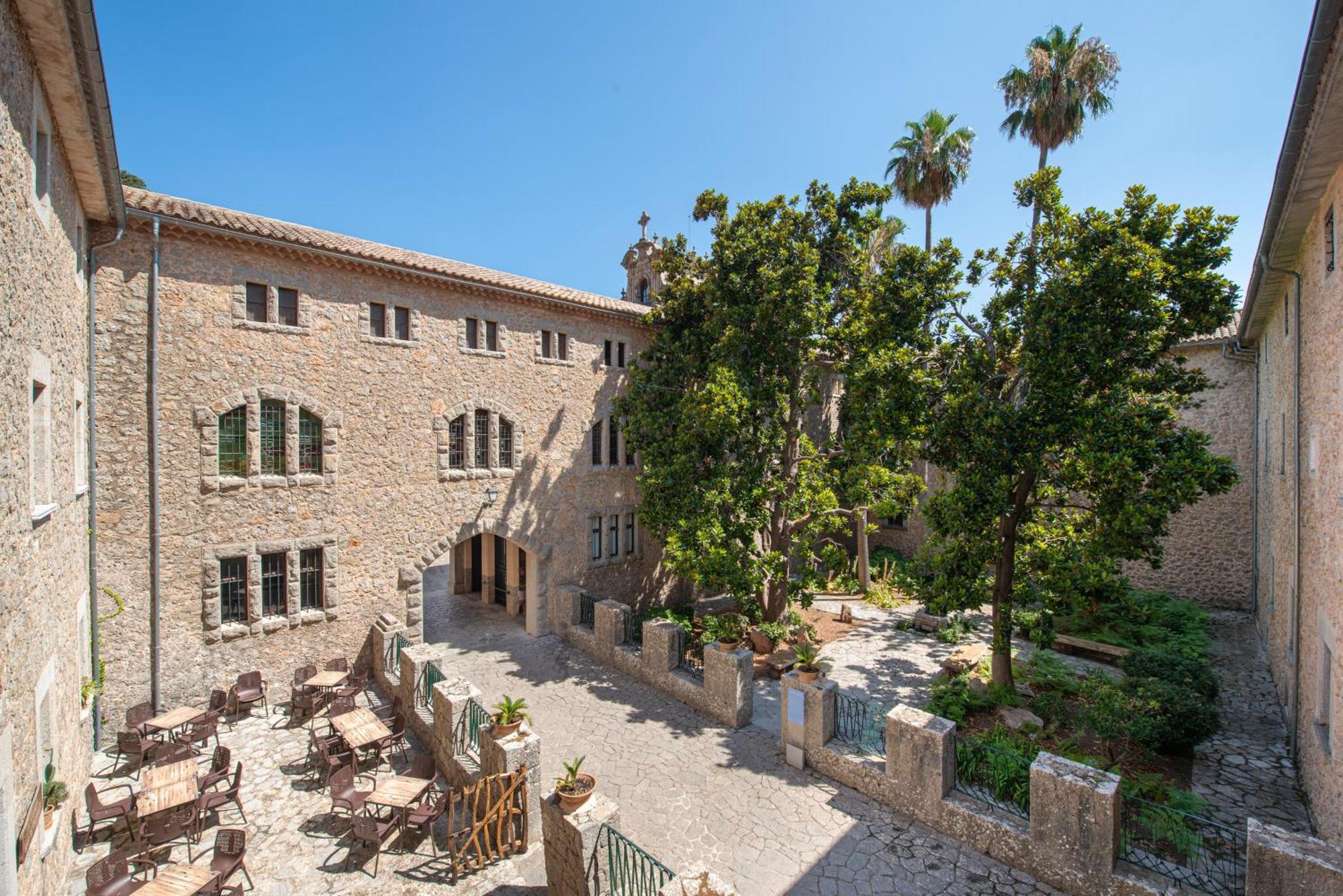Santuari De Lluc Hotel Екстериор снимка