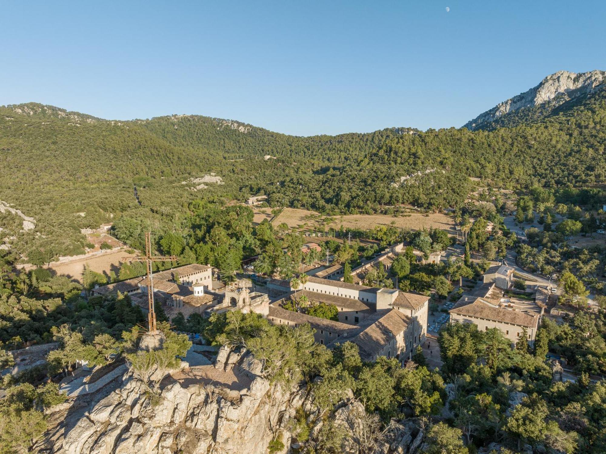 Santuari De Lluc Hotel Екстериор снимка