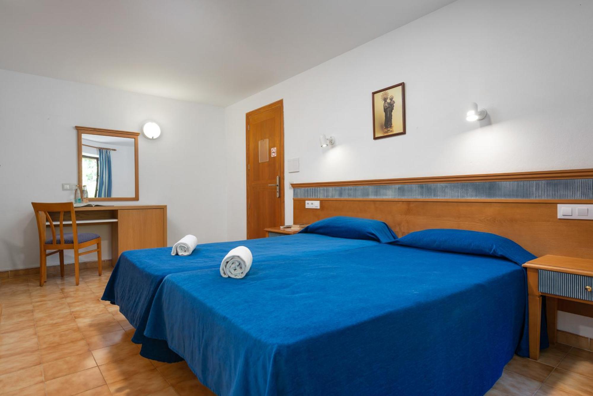 Santuari De Lluc Hotel Стая снимка