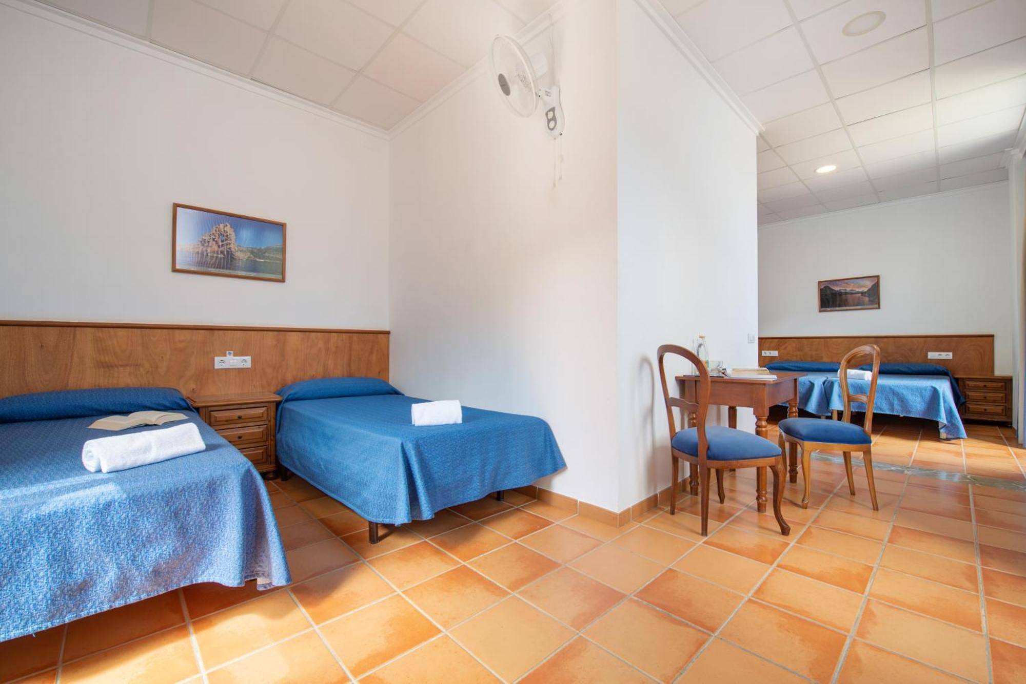 Santuari De Lluc Hotel Стая снимка