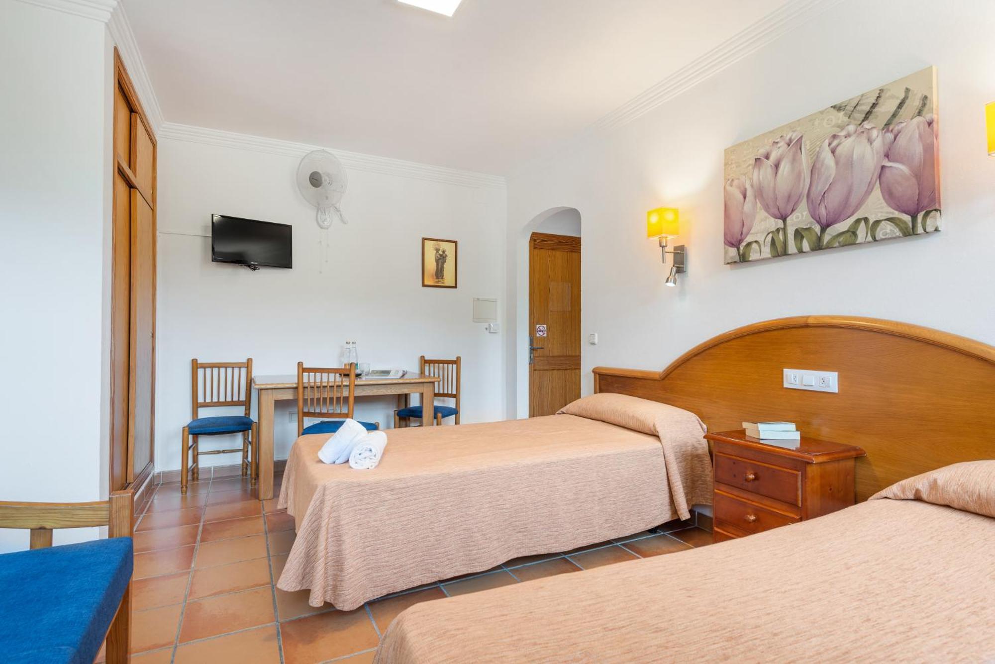Santuari De Lluc Hotel Екстериор снимка