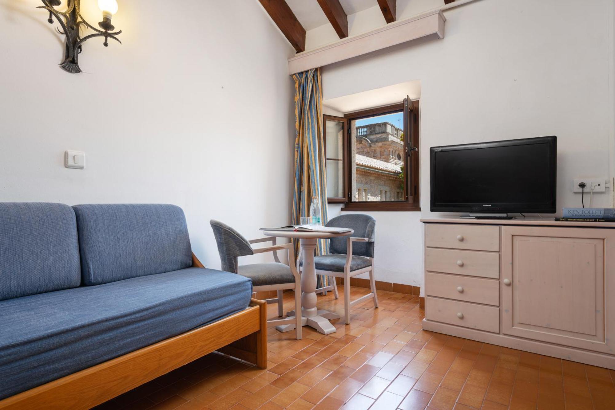 Santuari De Lluc Hotel Стая снимка